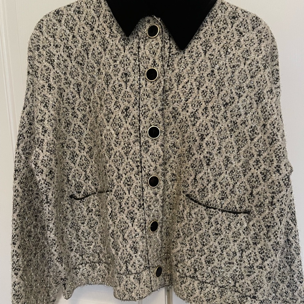 Lurex tweed jacket with contrast collar & kint skirt suit